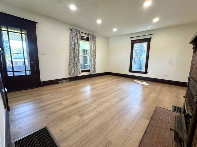 2506 LOVELAND Avenue, Millcreek, PA 16506