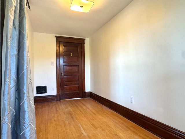 2506 LOVELAND Avenue, Millcreek, PA 16506