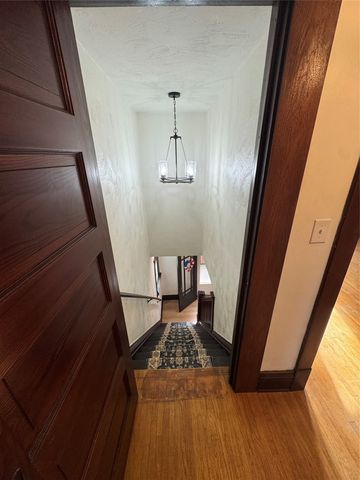2506 LOVELAND Avenue, Millcreek, PA 16506