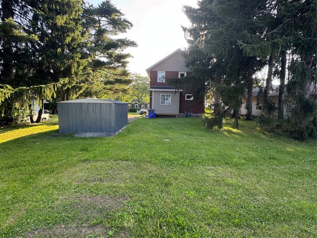 2506 LOVELAND Avenue, Millcreek, PA 16506