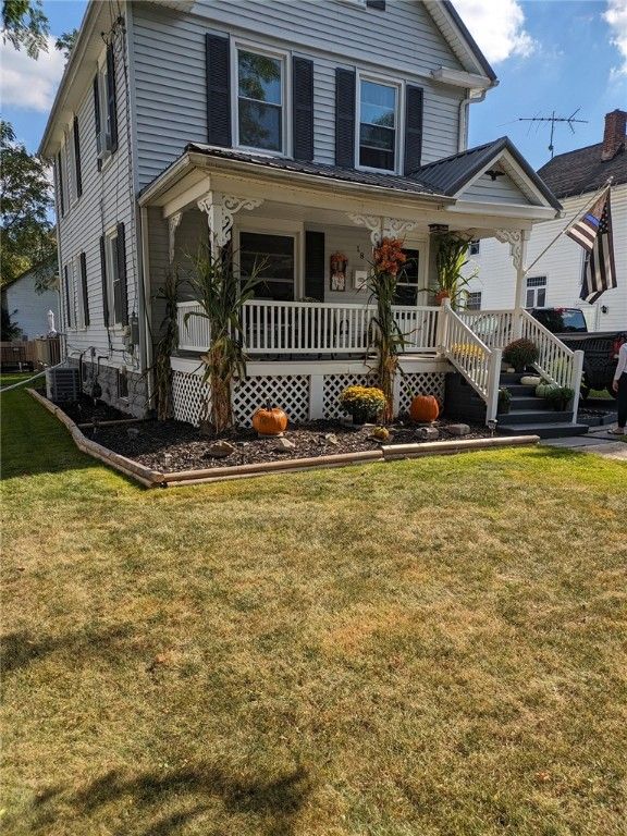 18 Bennett Avenue, Oakfield, NY 14125