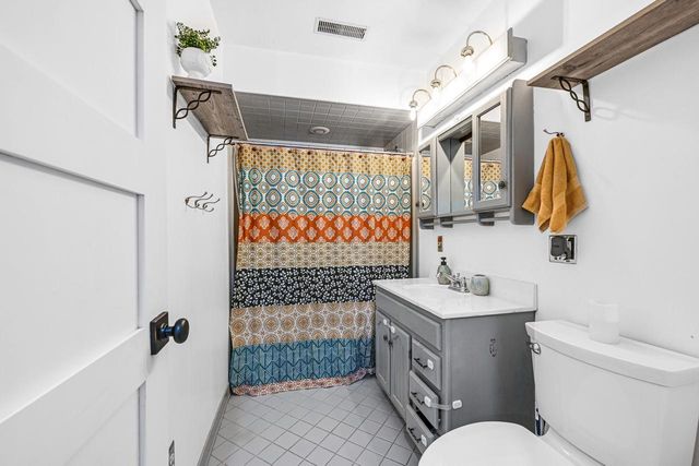 417 James STREET, Burlington, WI 53105