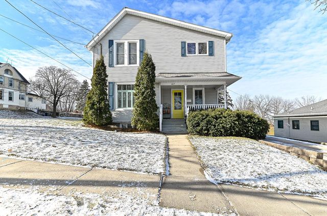 417 James STREET, Burlington, WI 53105