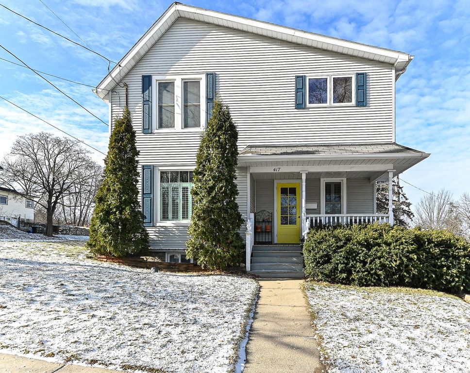 417 James STREET, Burlington, WI 53105