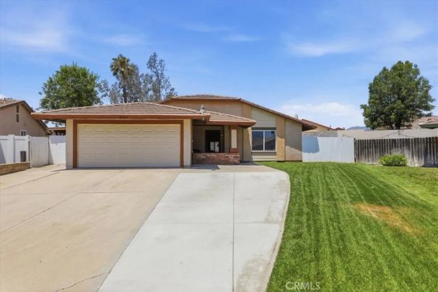 2387 La Salle Avenue, San Bernardino, CA 92407