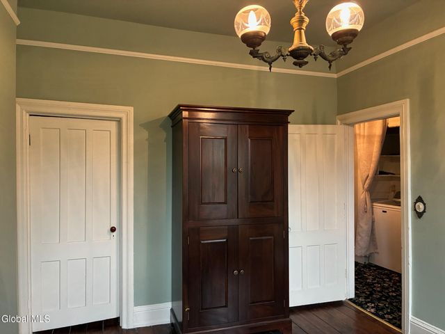 165 Lancaster Street, Albany, NY 12210