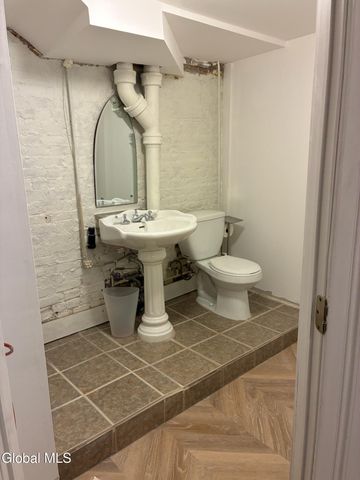 165 Lancaster Street, Albany, NY 12210
