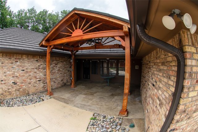 5601 Dye Drive, Arlington, TX 76013