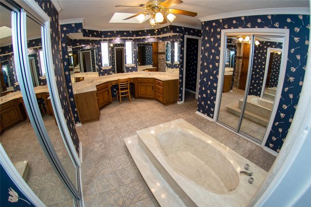 5601 Dye Drive, Arlington, TX 76013