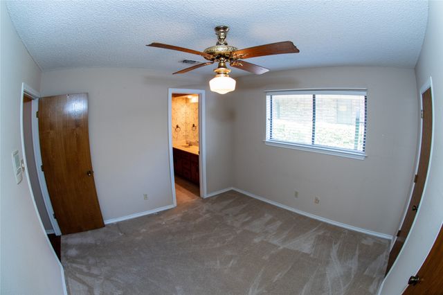 5601 Dye Drive, Arlington, TX 76013