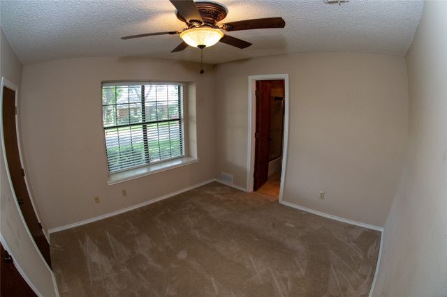 5601 Dye Drive, Arlington, TX 76013
