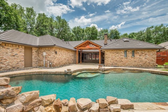 5601 Dye Drive, Arlington, TX 76013