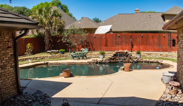 5601 Dye Drive, Arlington, TX 76013
