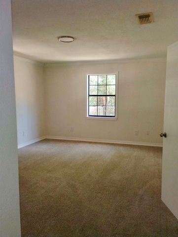 110 Briarwood Drive, Shepherd, TX 77371