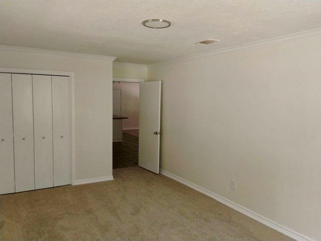 110 Briarwood Drive, Shepherd, TX 77371