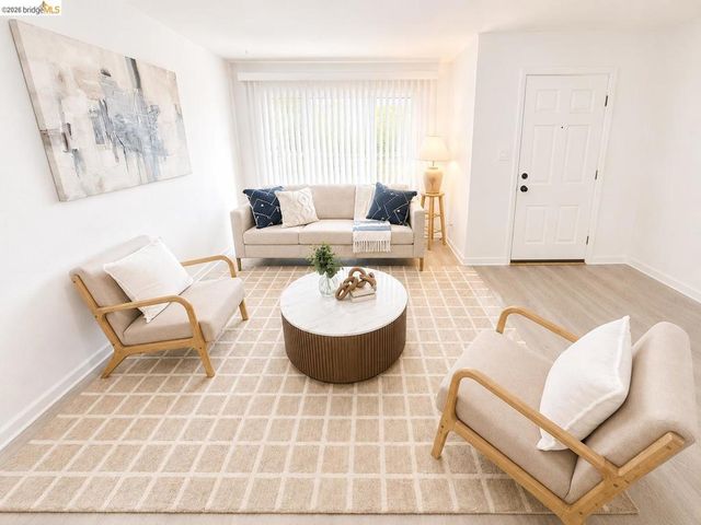 810 Pierce St, Albany, CA 94706