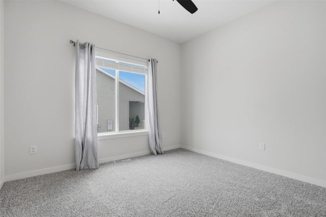 110 Dogwood Lane, Tiffin, IA 52340