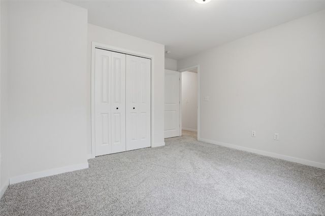 110 Dogwood Lane, Tiffin, IA 52340