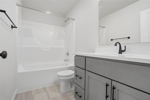 110 Dogwood Lane, Tiffin, IA 52340