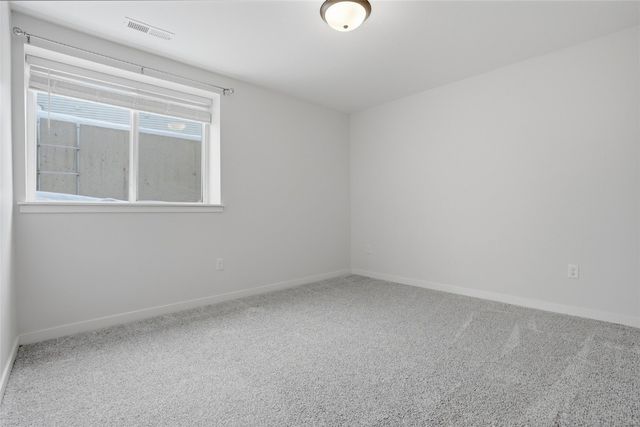 110 Dogwood Lane, Tiffin, IA 52340