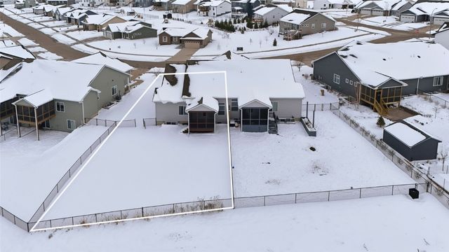 110 Dogwood Lane, Tiffin, IA 52340