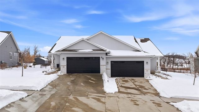 110 Dogwood Lane, Tiffin, IA 52340