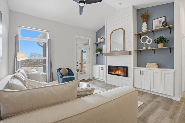 110 Dogwood Lane, Tiffin, IA 52340