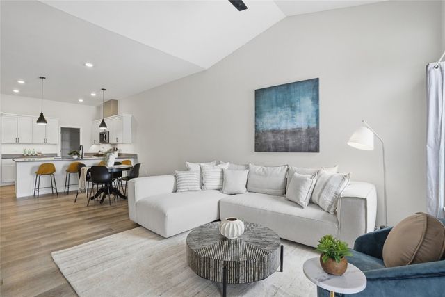 110 Dogwood Lane, Tiffin, IA 52340