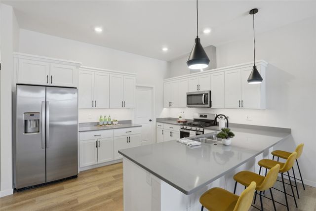 110 Dogwood Lane, Tiffin, IA 52340