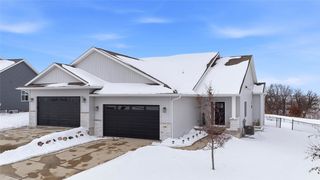 110 Dogwood Lane, Tiffin, IA 52340