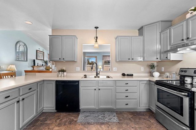 512 APPLEWOOD DRIVE, Kimberly, WI 54136