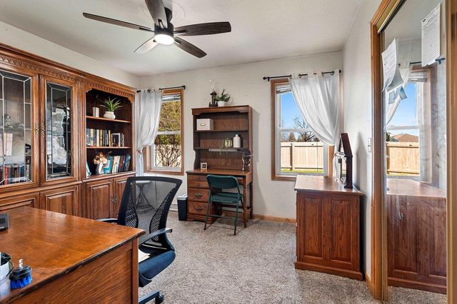 512 APPLEWOOD DRIVE, Kimberly, WI 54136