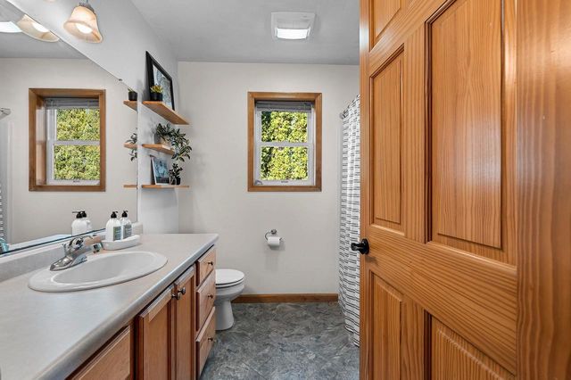 512 APPLEWOOD DRIVE, Kimberly, WI 54136