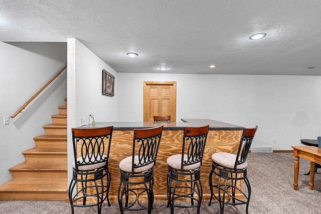 512 APPLEWOOD DRIVE, Kimberly, WI 54136
