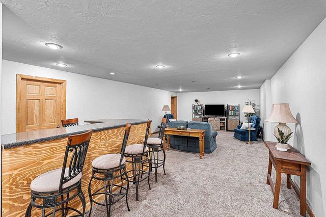 512 APPLEWOOD DRIVE, Kimberly, WI 54136