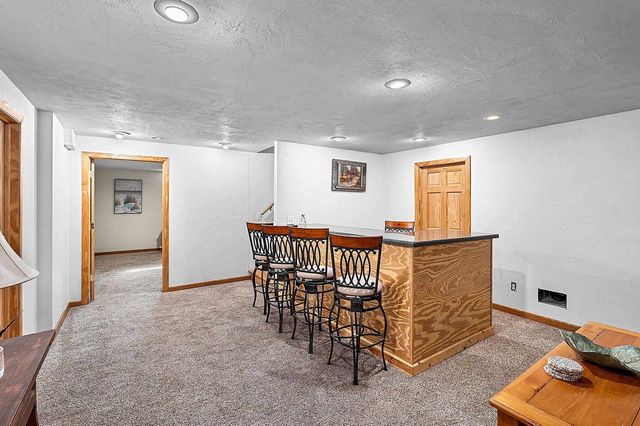 512 APPLEWOOD DRIVE, Kimberly, WI 54136