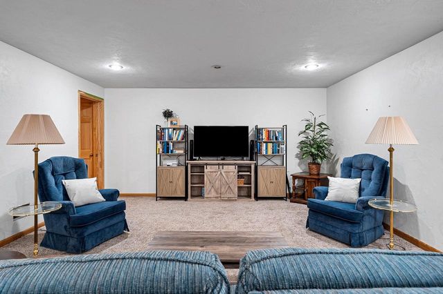 512 APPLEWOOD DRIVE, Kimberly, WI 54136