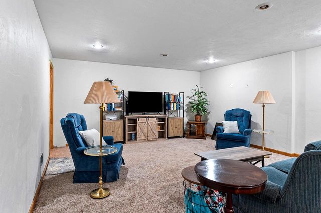 512 APPLEWOOD DRIVE, Kimberly, WI 54136