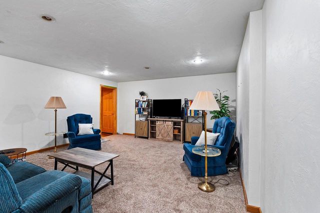 512 APPLEWOOD DRIVE, Kimberly, WI 54136