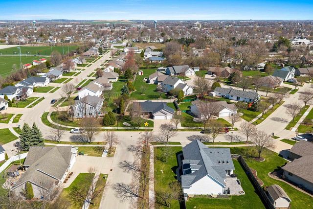 512 APPLEWOOD DRIVE, Kimberly, WI 54136