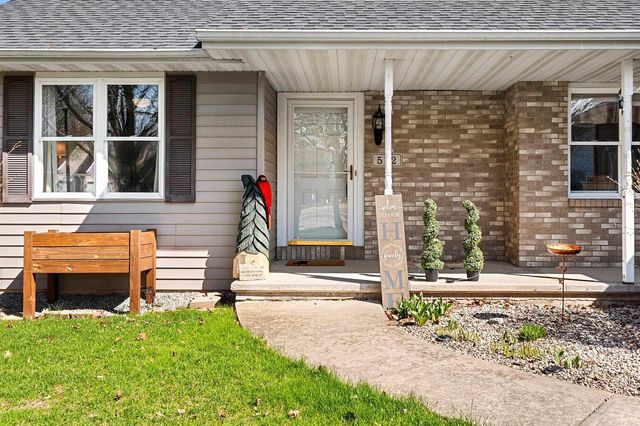 512 APPLEWOOD DRIVE, Kimberly, WI 54136