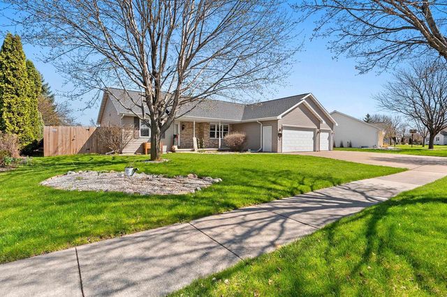 512 APPLEWOOD DRIVE, Kimberly, WI 54136