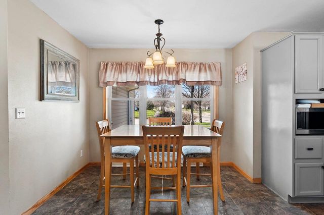 512 APPLEWOOD DRIVE, Kimberly, WI 54136