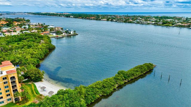 1000 Scotia Drive 204, Hypoluxo, FL 33462