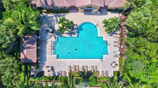 1000 Scotia Drive 204, Hypoluxo, FL 33462
