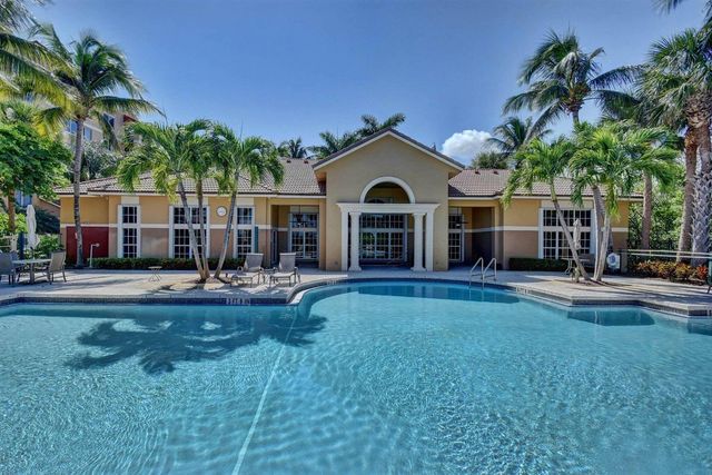 1000 Scotia Drive 204, Hypoluxo, FL 33462