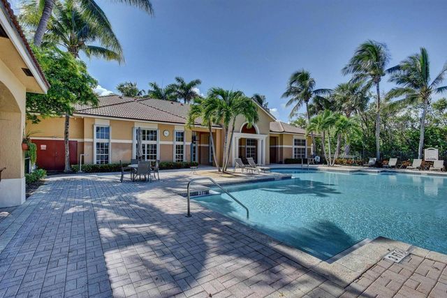 1000 Scotia Drive 204, Hypoluxo, FL 33462