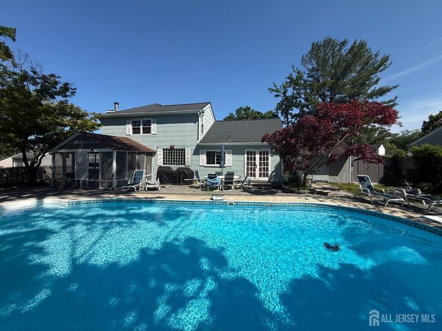 904 Nantucket Court, Toms River, NJ 08753