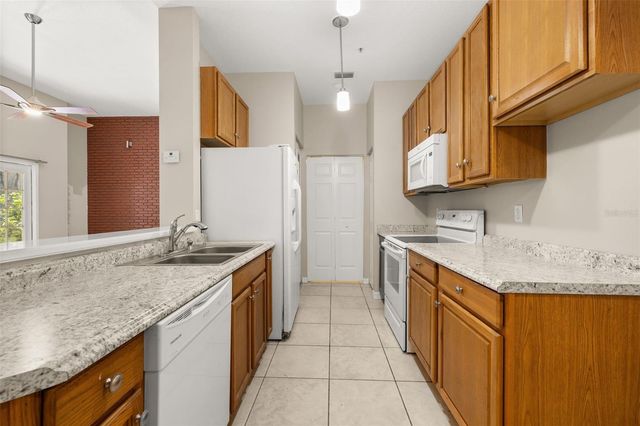 949 WESTPARK DRIVE 106, Kissimmee, FL 34747