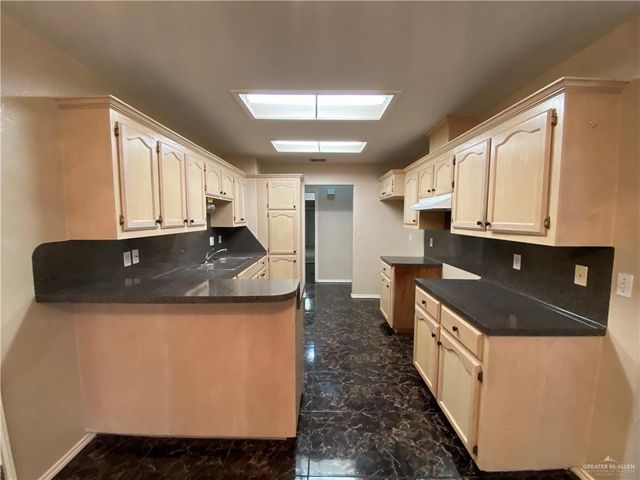 2207 Paseo Encantado Street, Mission, TX 78572